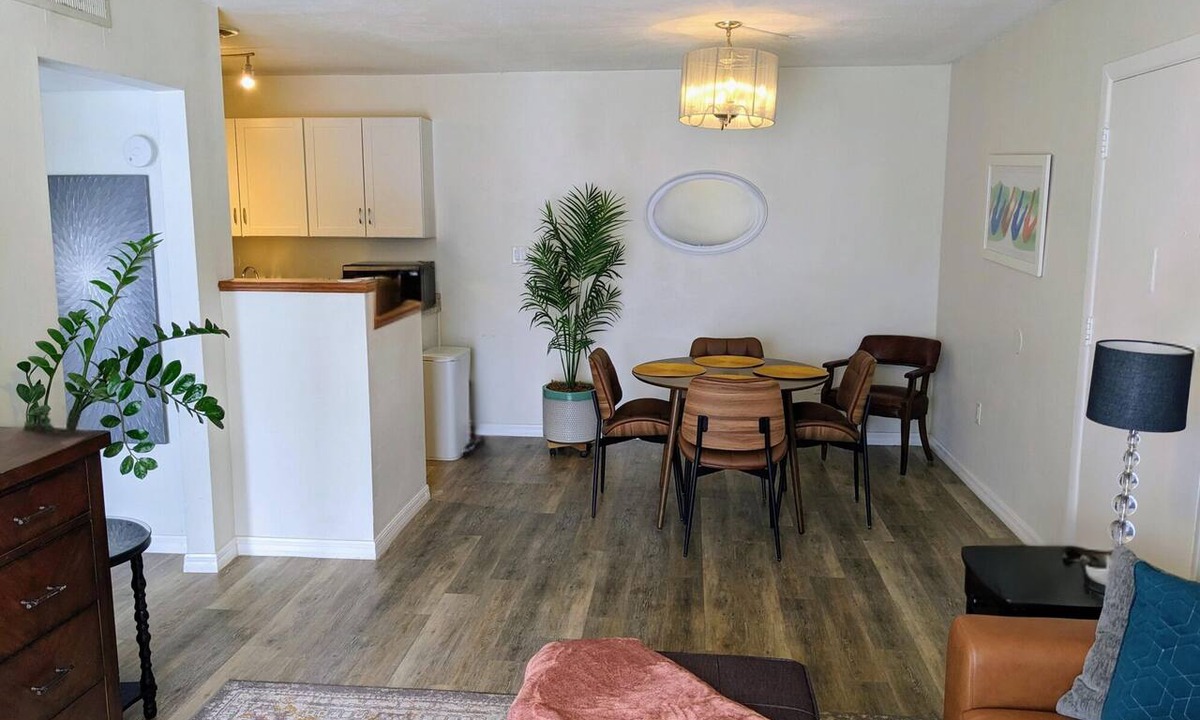 Gainesville Condo | Steps from Shands. Ready for Rotations: Mid-July and October Rotations Available