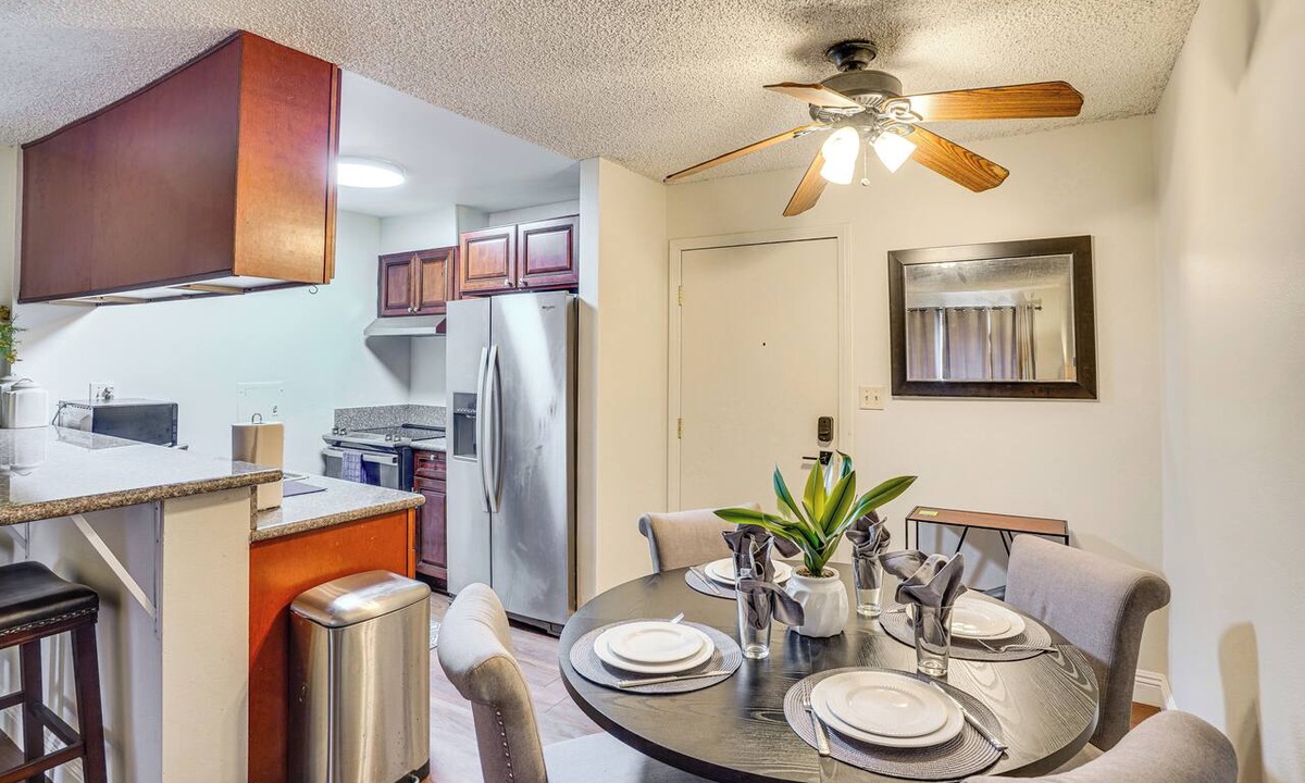Park Estates Condo | Steps to CSULB: Cozy Condo w/Pool Access!