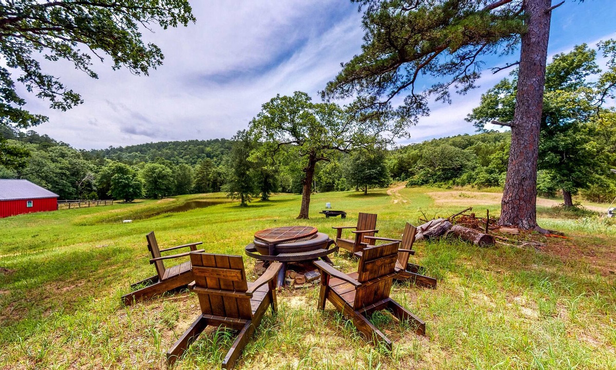 Stringtown House | Stone Cabin with a Pond & Water Access - Firepit, Dog-Friendly
