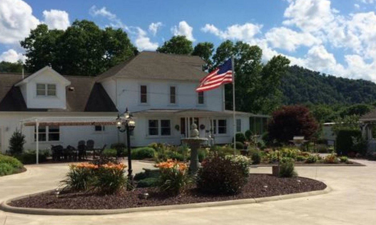 Sardis Bed & Breakfast | The Orchard Bed and Breakfast