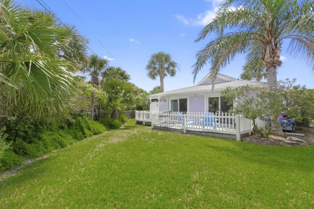 Surfcrest Village House | The Sand Castle