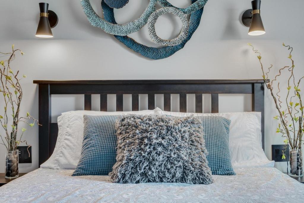 Berlin Apartment | The Serenity Suite - Main Street Lodge in Berlin