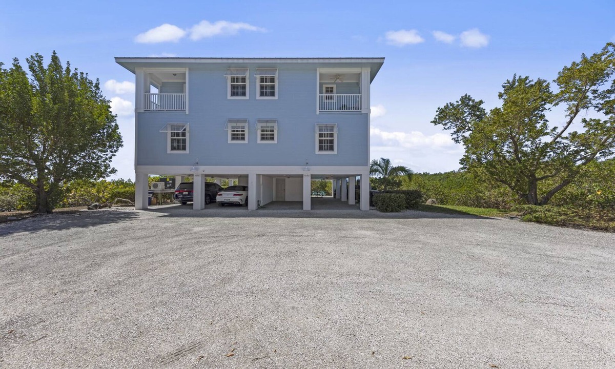 Matlacha House | Townhome with stunning view of Matlacha Pass