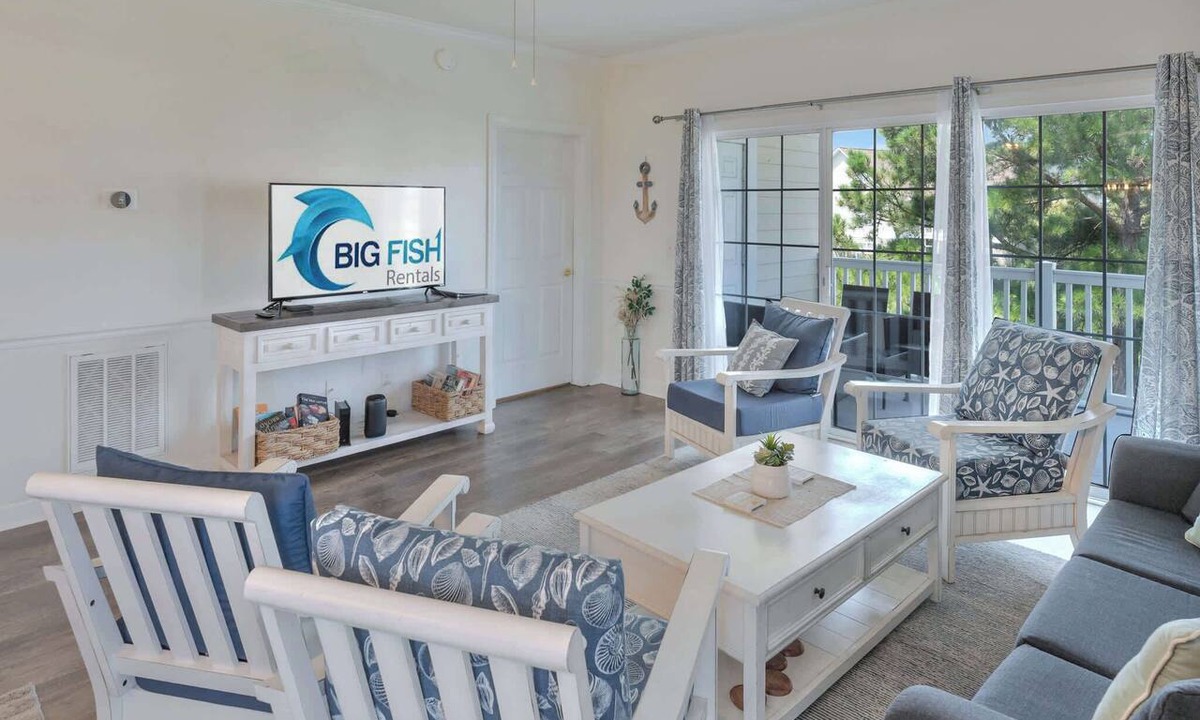 Socastee Condo | Updated Large 2BR in Azalea Lakes, Pools, PondView