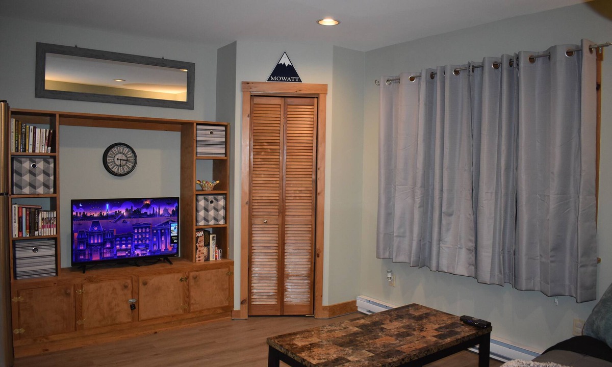 Carrabassett Valley Condo | Updated retreat minutes from Sugarloaf