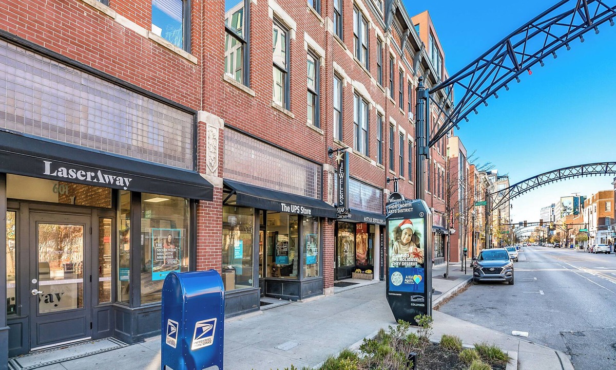Short North Apartment | Walk to Convention Center, Secured Apt in Columbus