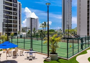 36Fl with Ocean View, Mins to Waikiki Beach, Parking