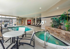 Cambria Hotel Akron - Canton Airport