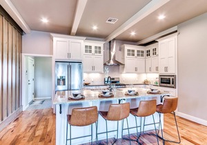Carlton Landing- Rhythm and Blue! Lake View Home
