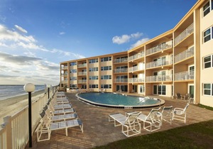 Direct Oceanfront - Corner Unit - Completely Renovated