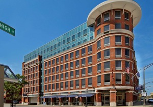 Hampton Inn & Suites Columbus-Downtown
