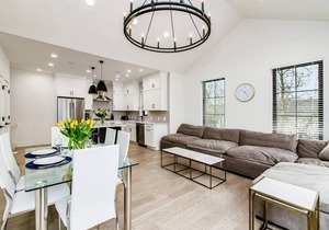 New Build Luxury Townhome | Heart of Short North w/Terrace