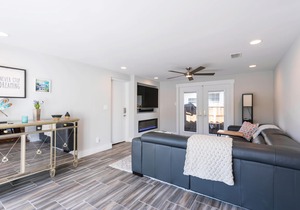 New Listing - Old Northeast Cottage with Studio - Gorgeous Finishes - Sleeps 5