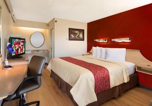 Red Roof Inn Cincinnati Northeast - Blue Ash