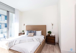 Rooftop Pool, Broad-walk & Near Beach