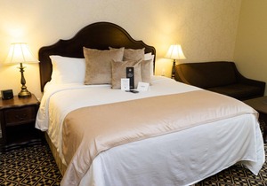 The Mount Vernon Grand Hotel