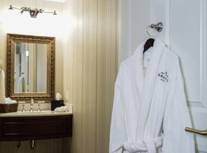The Mount Vernon Grand Hotel | Mount Vernon