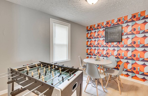 Downtown Akron House | 106 m² House ∙ 3 bedrooms ∙ 6 guests