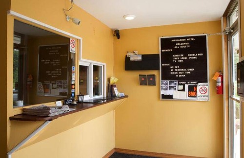 Athens Hotel | 250 m² Motel ∙ 4 guests