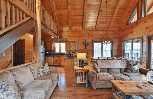 Logan Cabin | Almost Heaven Cabin at Trickle Creek in Hocking Hills