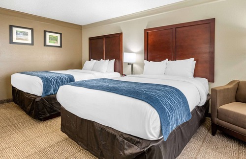 Heath Hotel | Comfort Inn & Suites