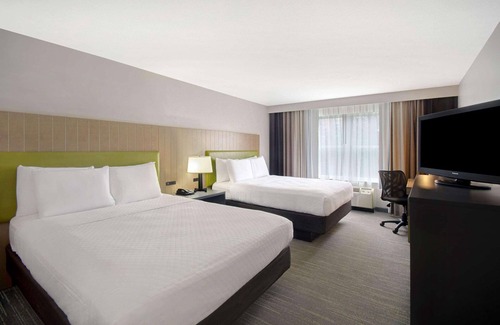 Mount Saint Joseph Hotel | Country Inn & Suites by Radisson, Cincinnati Airport, KY