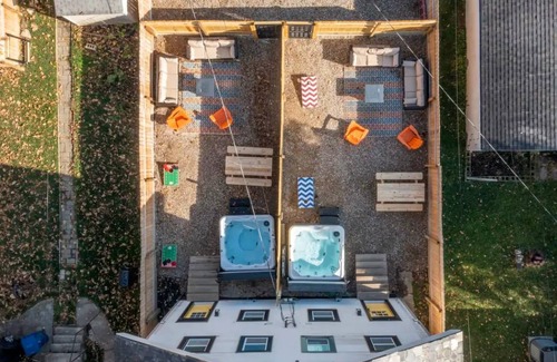Glen Echo House | House ∙ 10 bedrooms ∙ 28 guests