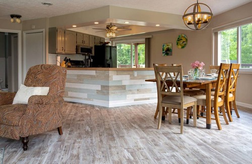 Perrysville House | House ∙ 2 bedrooms ∙ 6 guests