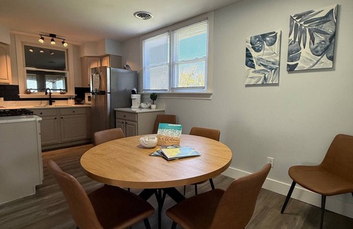 Vickery Apartment | Quiet Lakefront Home + Great Deck + Sunset Views