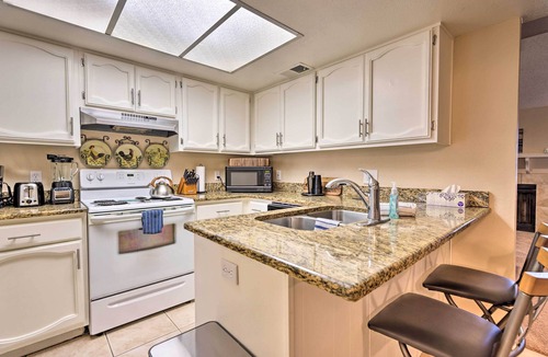 Breckenridge Townhomes House | < 1 Mi to Downtown Gilbert: Home w/Pool Access!