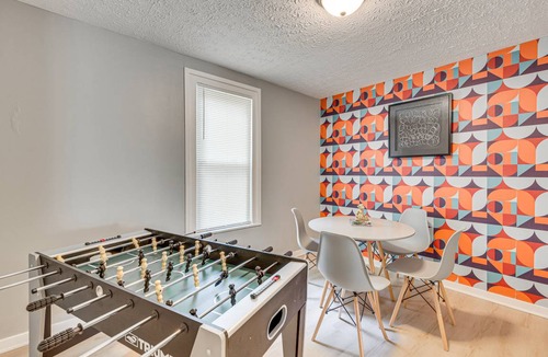 Downtown Akron House | 106 m² House ∙ 3 bedrooms ∙ 6 guests