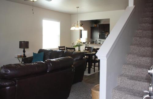 West Valley House | 11203 Arch