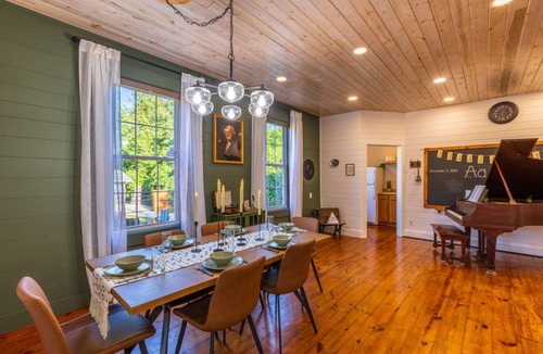 McArthur House | 122 m² House ∙ 3 bedrooms ∙ 6 guests