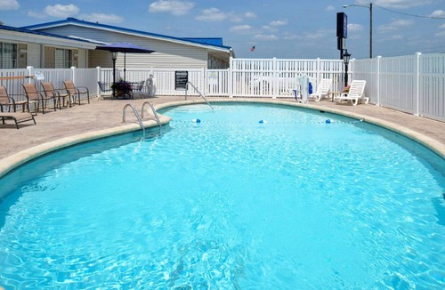 Barton Hotel | 27 m² Motel ∙ 127 guests
