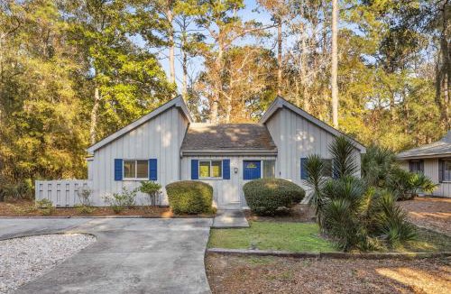 Lawton Woods House | 3 BDR Stay for 8 Near Beach Shops & Golf Course