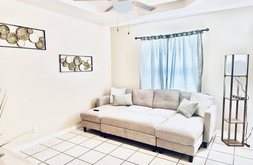 Eagle Pass House | 3-bed 2bath Eagle Pass with AC, WiFi Centrallylocated, recently renovated home!
