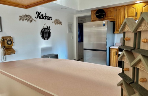 St. Clairsville House | 3-bedroom house in charming Saint Clairsville with AC, fitness room