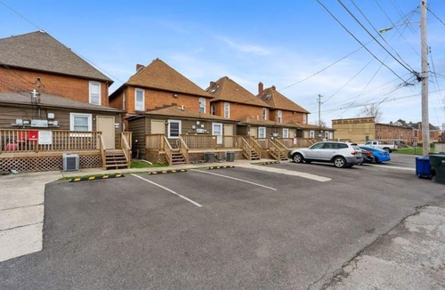 Weinland Park Apartment | 3 Bedroom Loft Near OSU