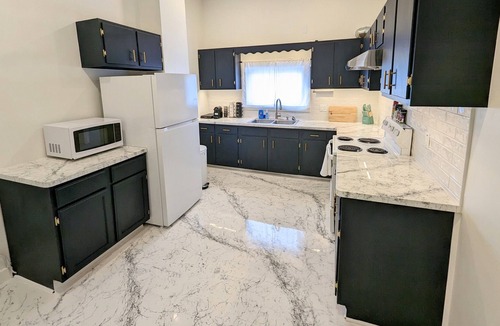 Delaware Apartment | 3 Bedroom Loft Right Downtown!
