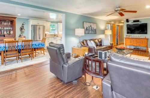 Canton House | 3 Mi to Pro Football Hall of Fame Home with Yard!