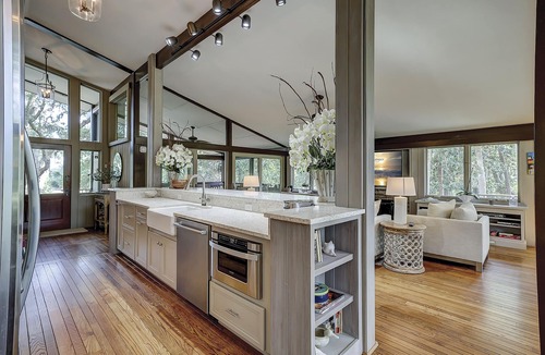 Beach Lagoon House | 34 W. Beach Lagoon- Dog-Friendly Beach Retreat on Sea Pines Gold Coast