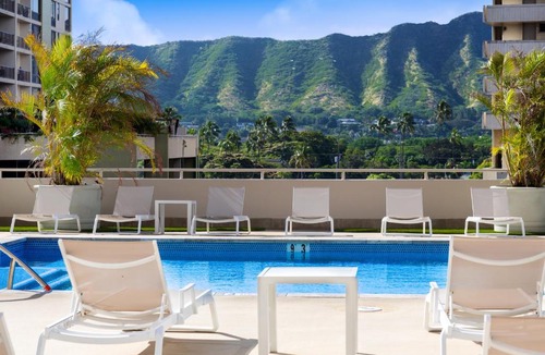 Waikiki Apartment | 36Fl with Ocean View, Mins to Waikiki Beach, Parking