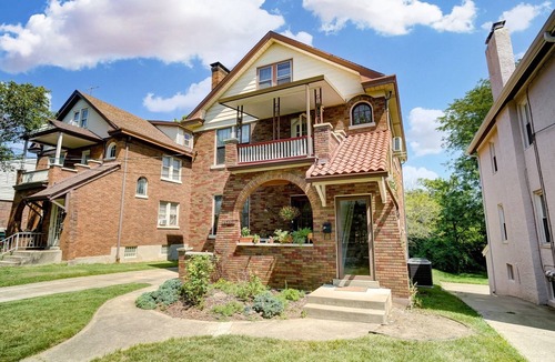 West Price Hill Apartment | 3BR 1 Bath Extended Stay