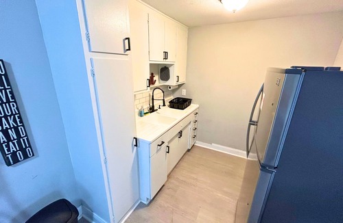 Johnstown House | 4-bedroom house in charming Johnstown with AC