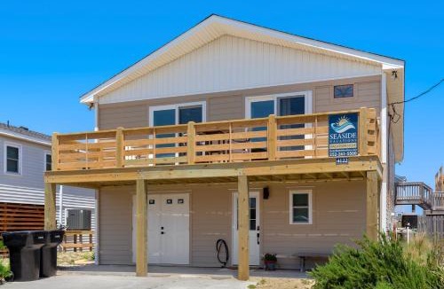 Kitty Hawk House | 4122 - Blue White Haven