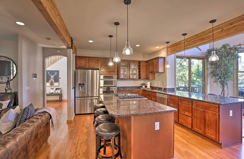 Ptarmigan Mountain Cabin | 6 Mi to Keystone Ski! Mtn-View Cabin w/Game Room