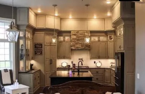 Lafferty House | 6400 sq ft of French country 7 bed hot tub and movie theater