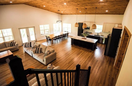 Creola House | A family oasis located in the heart of Hocking Hills.