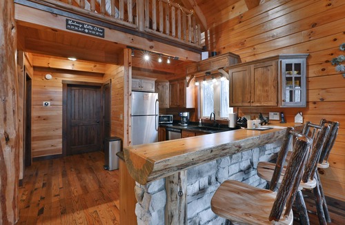 Logan Cabin | Almost Heaven Cabin at Trickle Creek in Hocking Hills