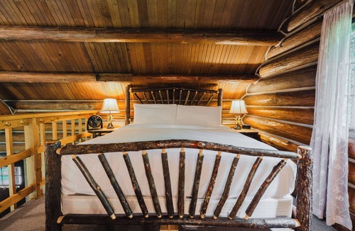 Enumclaw Hotel | Alta Crystal Resort